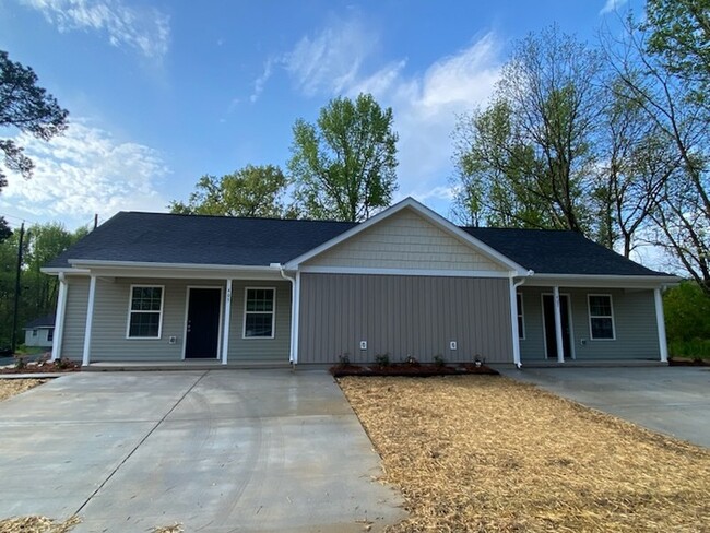 New Construction 2 bedroom, 2 bath duplex - New Construction 2 bedroom, 2 bath duplex House