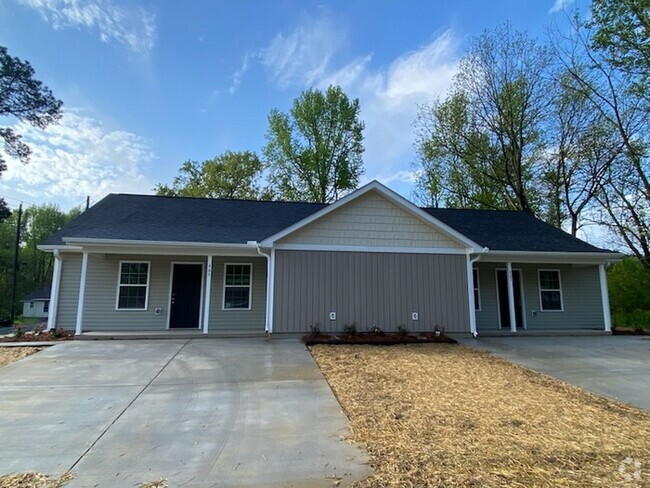 Building Photo - New Construction 2 bedroom, 2 bath duplex Rental