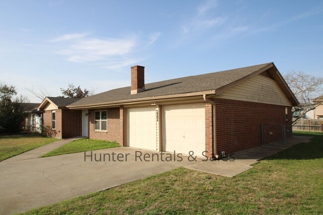 5904 Dan Dr