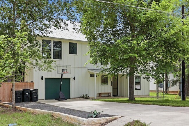 Photo - 201 Kahana Ln