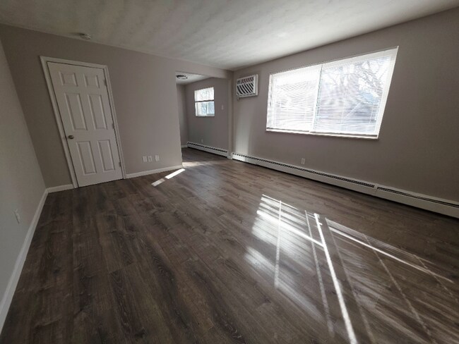 Photo - 3339-3339 Epworth Ave Unit 21