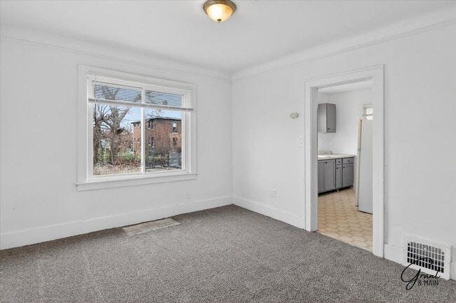 Photo - $1300 3 bedrooms