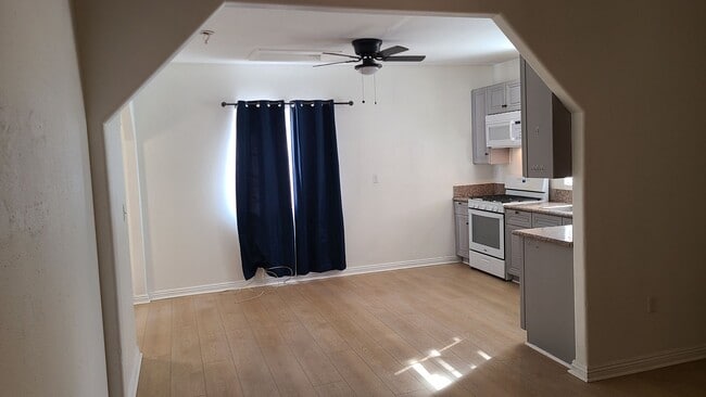 Photo - **2 Bdrms 1 Bath Detached Duplex in Hemet, CA**