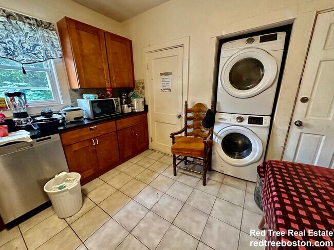 Photo - 17 Stratton Ter Unit 5-Bed 1-bathU3n2 Waltham