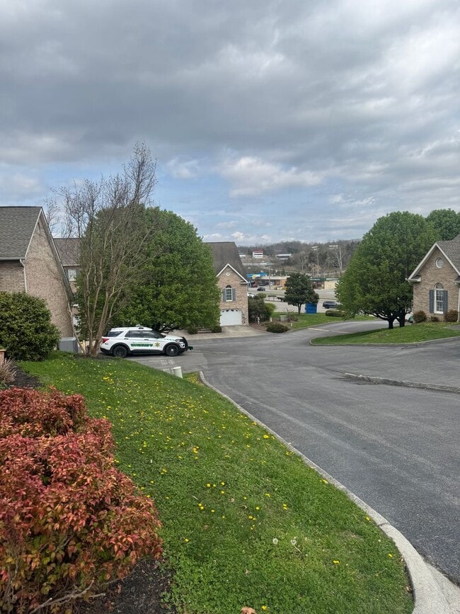 Photo - Awesome Townhouse of JOHN B DENNIS HIGWAY in the heart of Kingsport