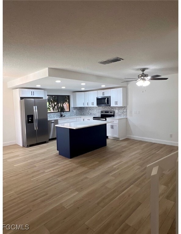 Building Photo - 1460 Park Shore Cir Unit 3 Rental