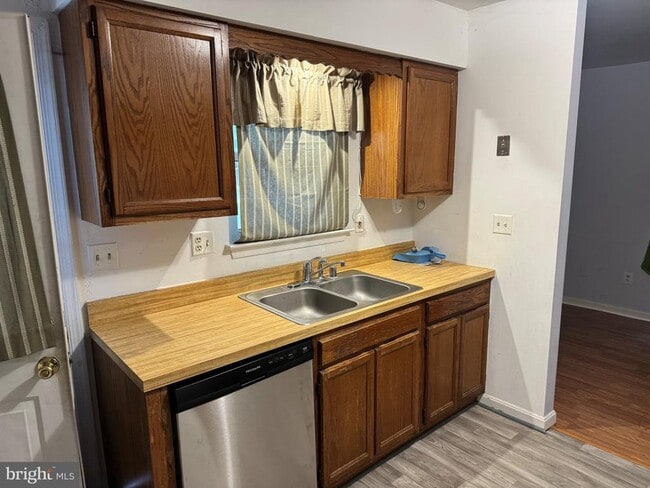 319 Frederick Dr