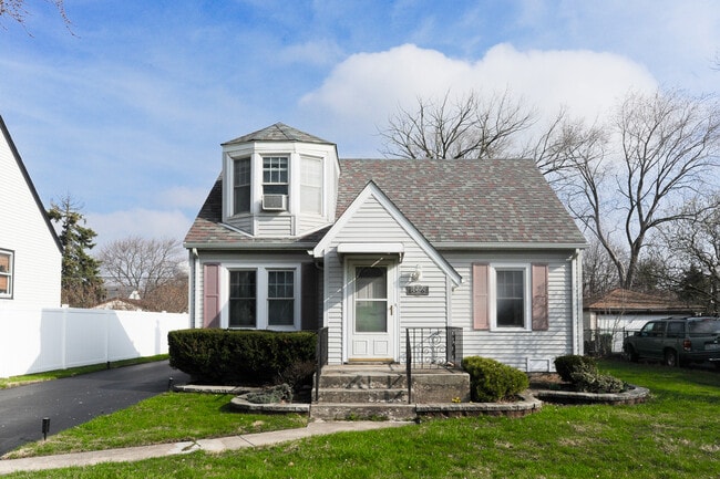 Photo - 6828 97th St House