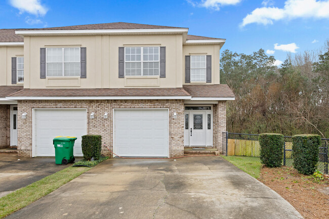 Photo - 135 Big Oaks Ln Townhome