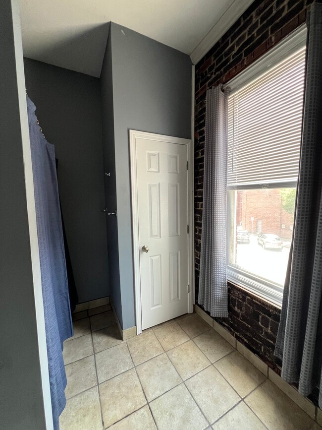 104 E Market St Unit 104 Market #2