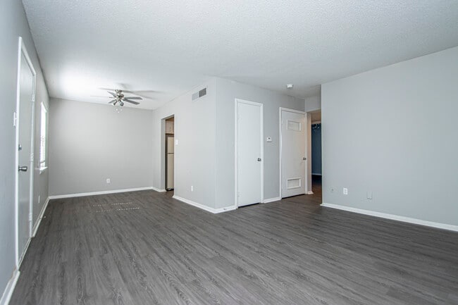 West Scenic Apartments