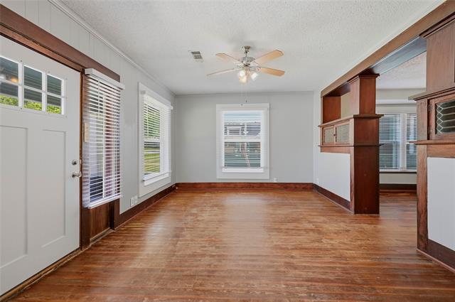 Photo - 529 E Woodard St