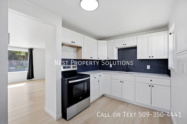 Photo - 11 Ivy St NE