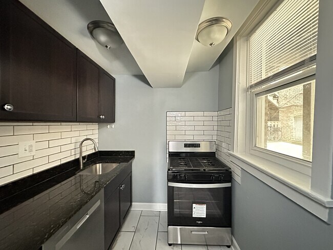 Photo - 5664 N Ridge Ave Unidad 6H