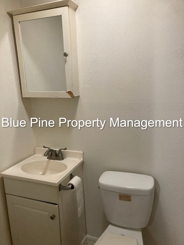 Photo - 440 Walnut St Unit 9