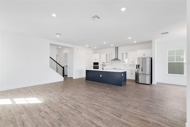 Photo - 10126 Peebles St