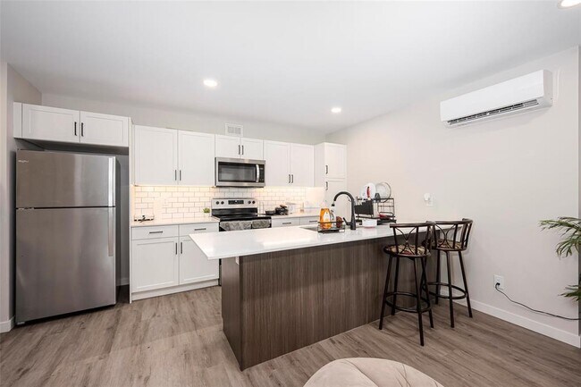 Photo - 54 Lennox Ave