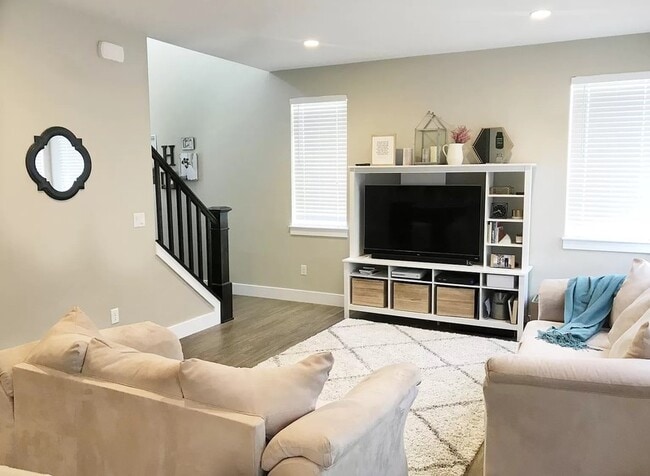 Photo - 3222 Manor View Dr