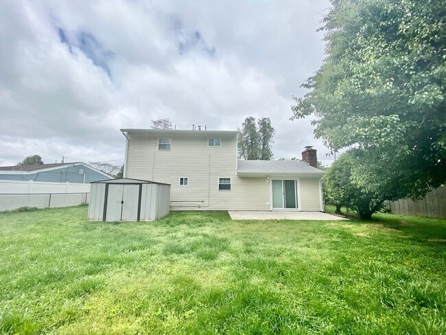 Photo - Ready 07-10-26! Great 3-bedroom home in Aragona Village! Stainless Steel Appliances, Granite Coun...