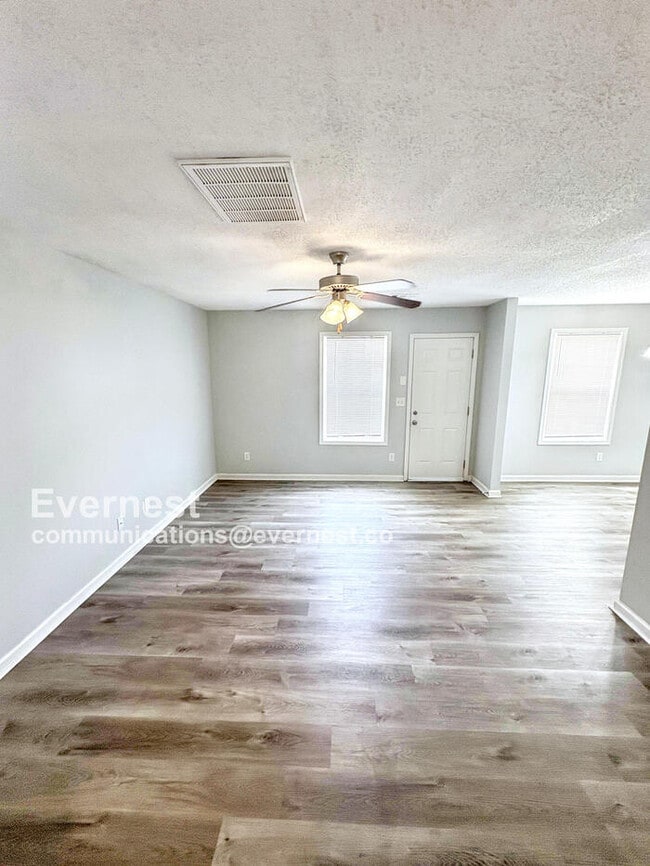 Photo - 8573 Thomas Rd