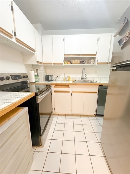 Photo - 19 Winchester St Unit 604