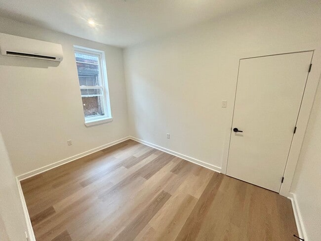 Photo - 2725 W Girard Ave Unit 2R