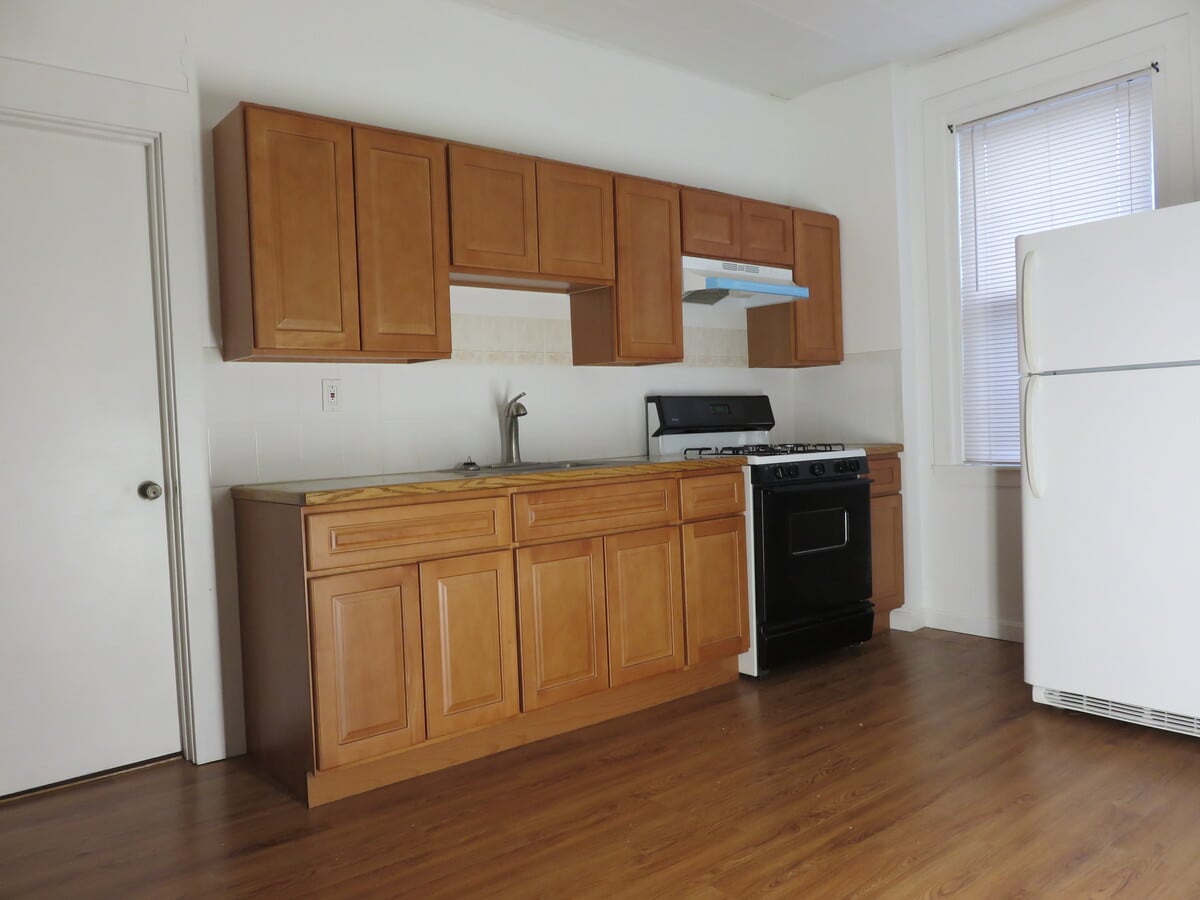 Photo - 285 Fayette St