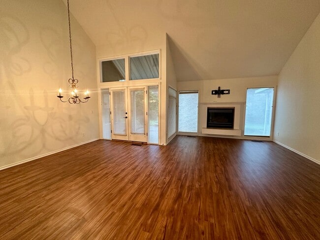 Photo - Large Three Bedroom Home in the Cinnamonwood Estates