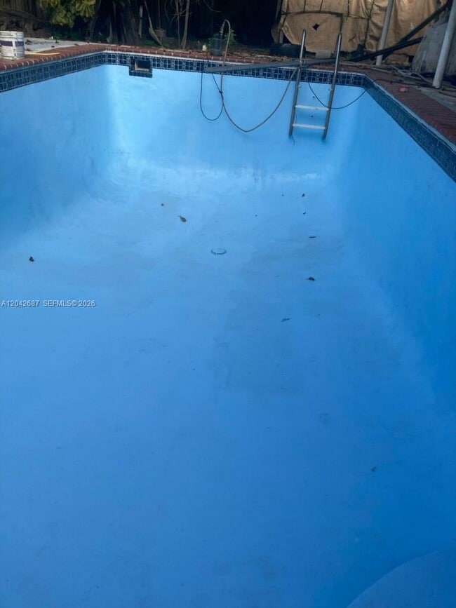 Photo - 9905 Marlin Rd