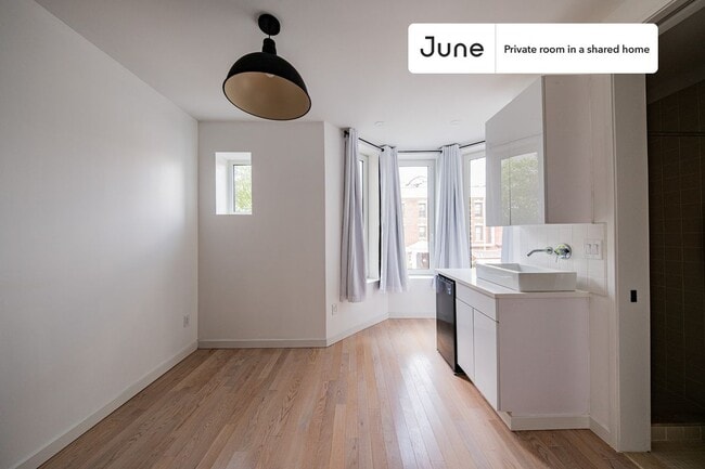 Photo - Room in Shared 4 bed/4 bath home Unidad A