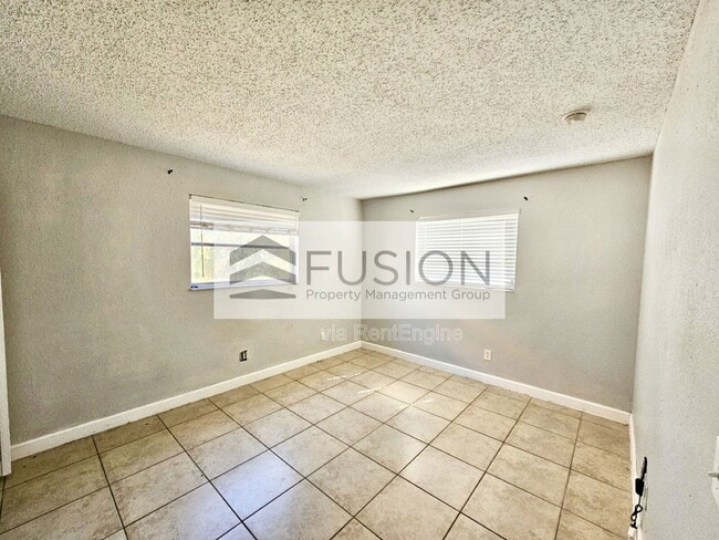 Photo - 400 NW 65th Ave Unidad 119