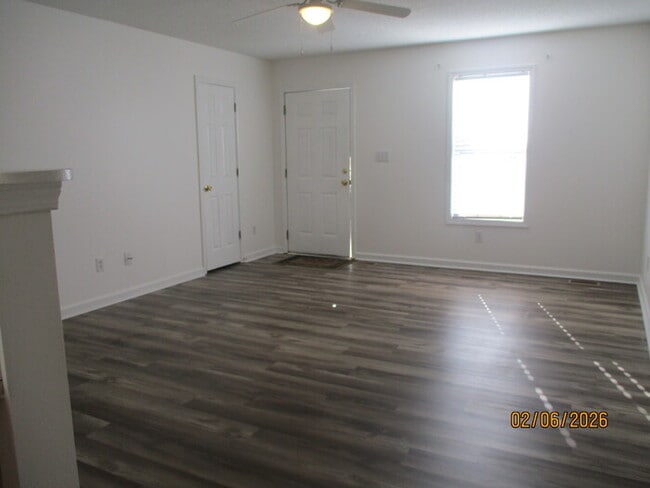 Photo - 279 Southaven Ct