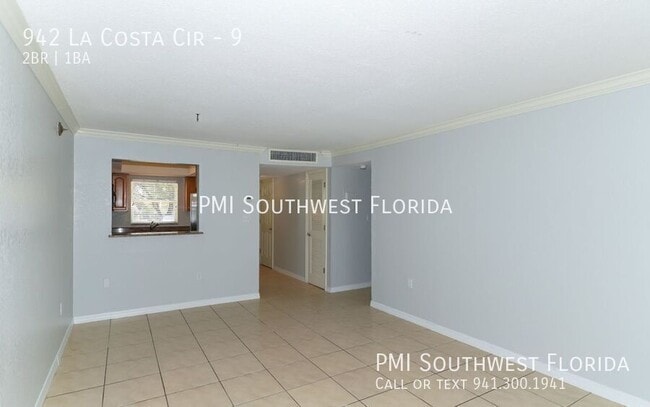 Photo - 942 La Costa Cir Unit 9