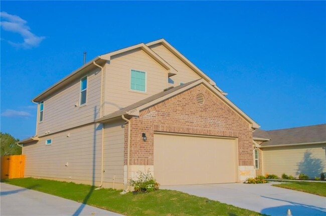 Photo - 14015 Macquarie Dr