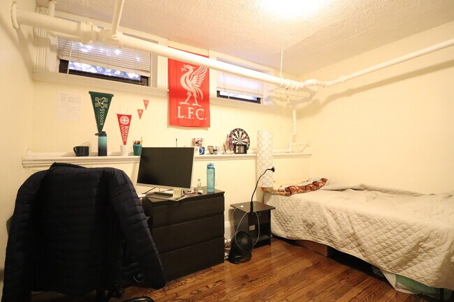 Photo - 1965 Commonwealth Ave Unit 1