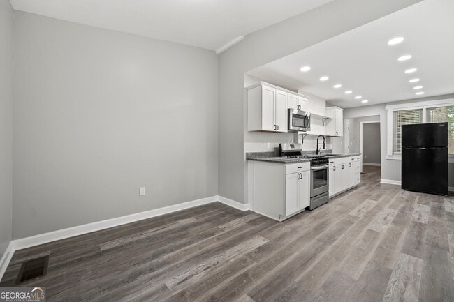 Photo - 1126 Briarcliff Pl NE