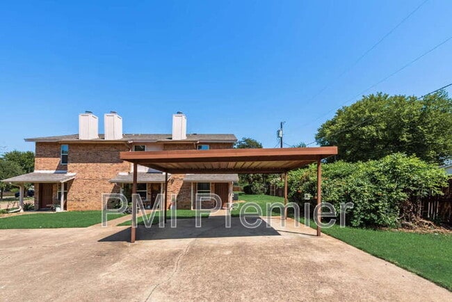 105 Wildwood Ct