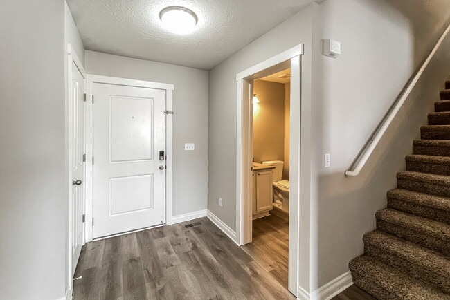 Photo - 2192 Cedar Trails Way N