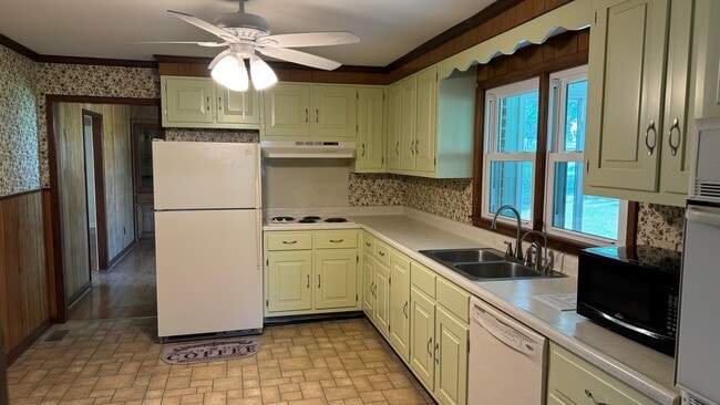 Photo - 220 Wilkins Ave