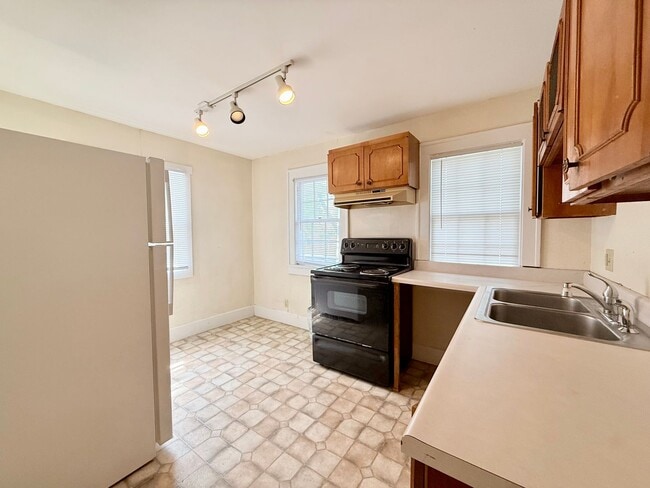 Photo - 436 W Cook St Unit 436 1/2 W. Cook Street