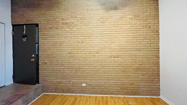 Photo - 6015 Lakeside Pl