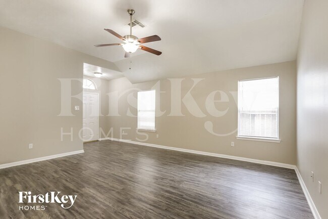 Photo - 19375 Strathmore Pl Ln