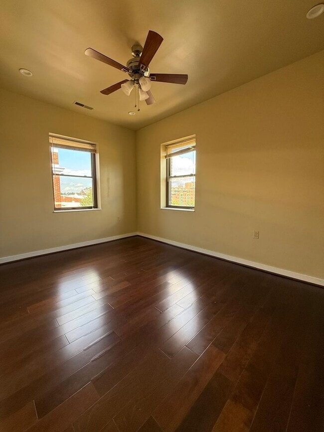 Photo - 55 M St NW