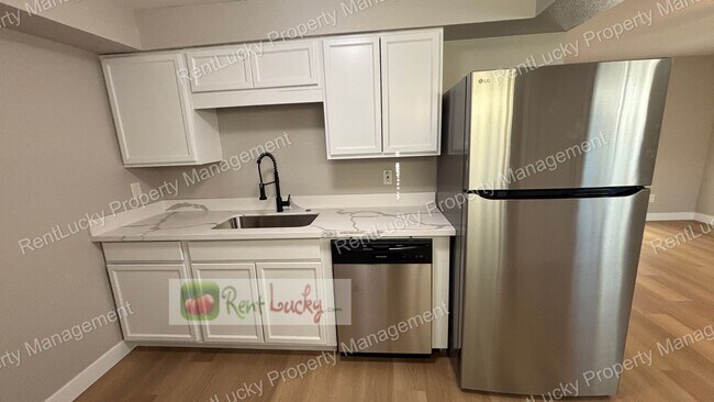 218 3rd Ave SW Unit 3