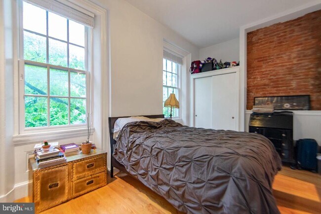 Photo - 1320 Pine St Unit 2F
