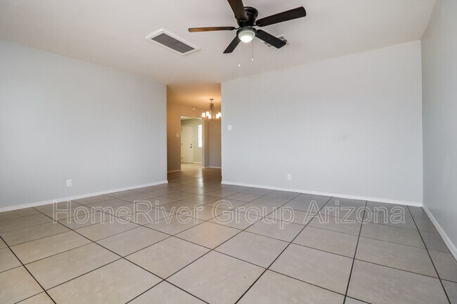 Photo - 5513 N 37th Ave