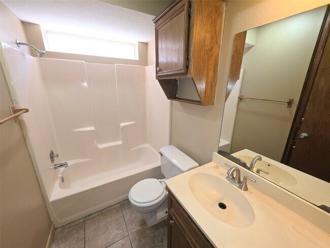 Photo - 1614 Hazelwood St