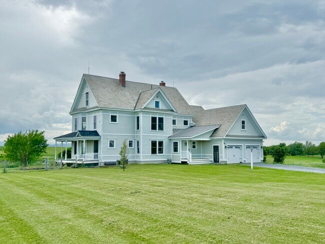 Photo - 1046 Ethan Allen Hwy House