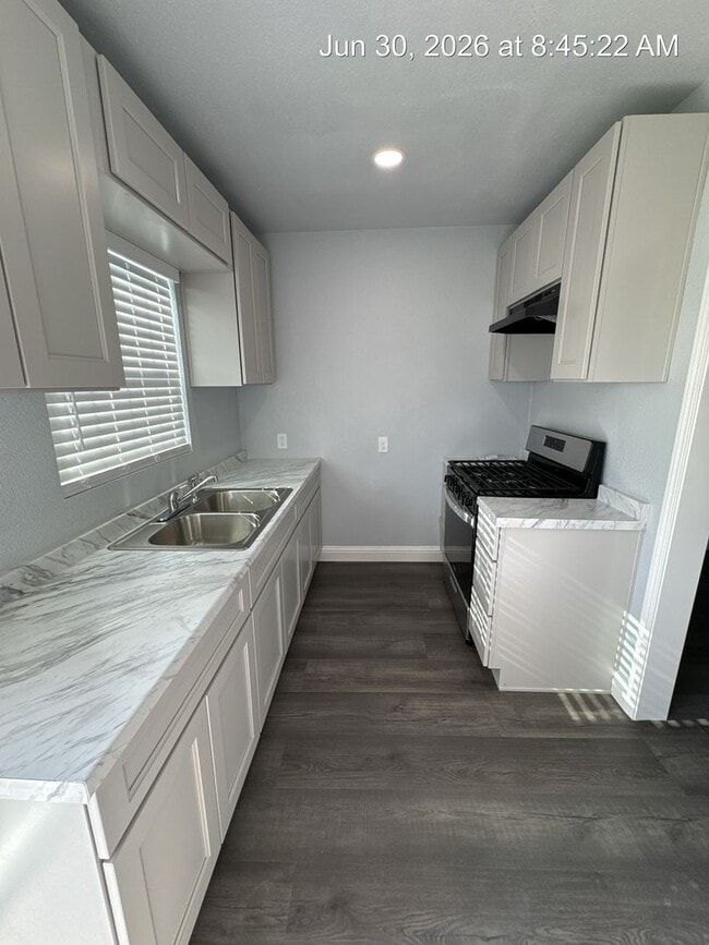 Photo - 2543 Unit A