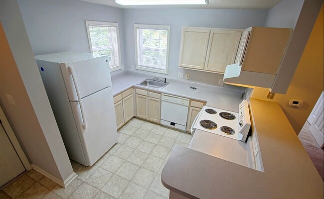Room in Condo on Wolfmill Dr